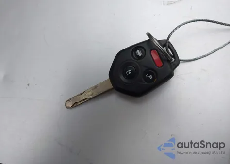 2013 Subaru Outback 2.5I Premium z USA, uszkodzony, nr VIN 4S4BRCCC1D1205585